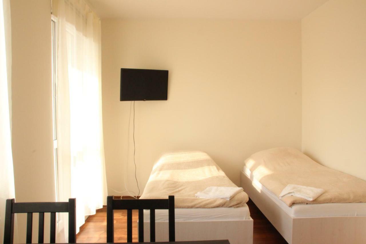 Fredry 8 Apartman Piastow Kültér fotó